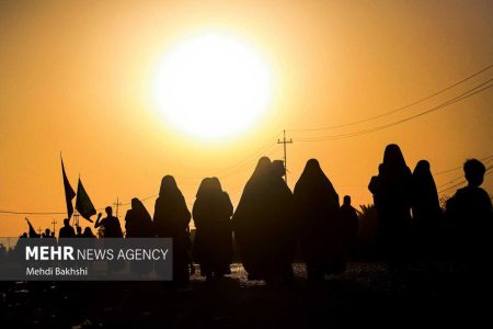 نخستین نشست «به وقت اربعین» با حضور عکاسان اربعینی قم برگزار شد - خبرگزاری سوشال لند | اخبار ایران و جهان