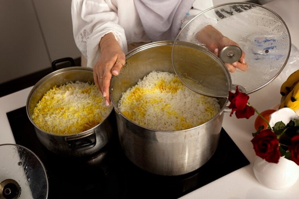 آب و روغن دادن روی برنج