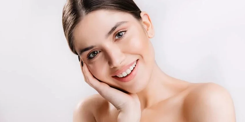 کرم بوتاکس؛ بهترین انتخاب برای موهای آسیب دیده از شانه زدن